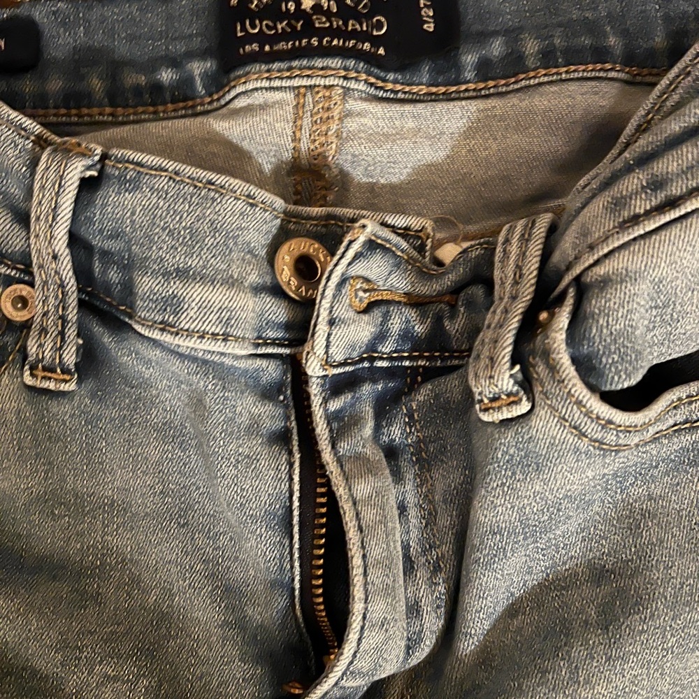 Size 4 Lucky brand, light blue denim, gently worn